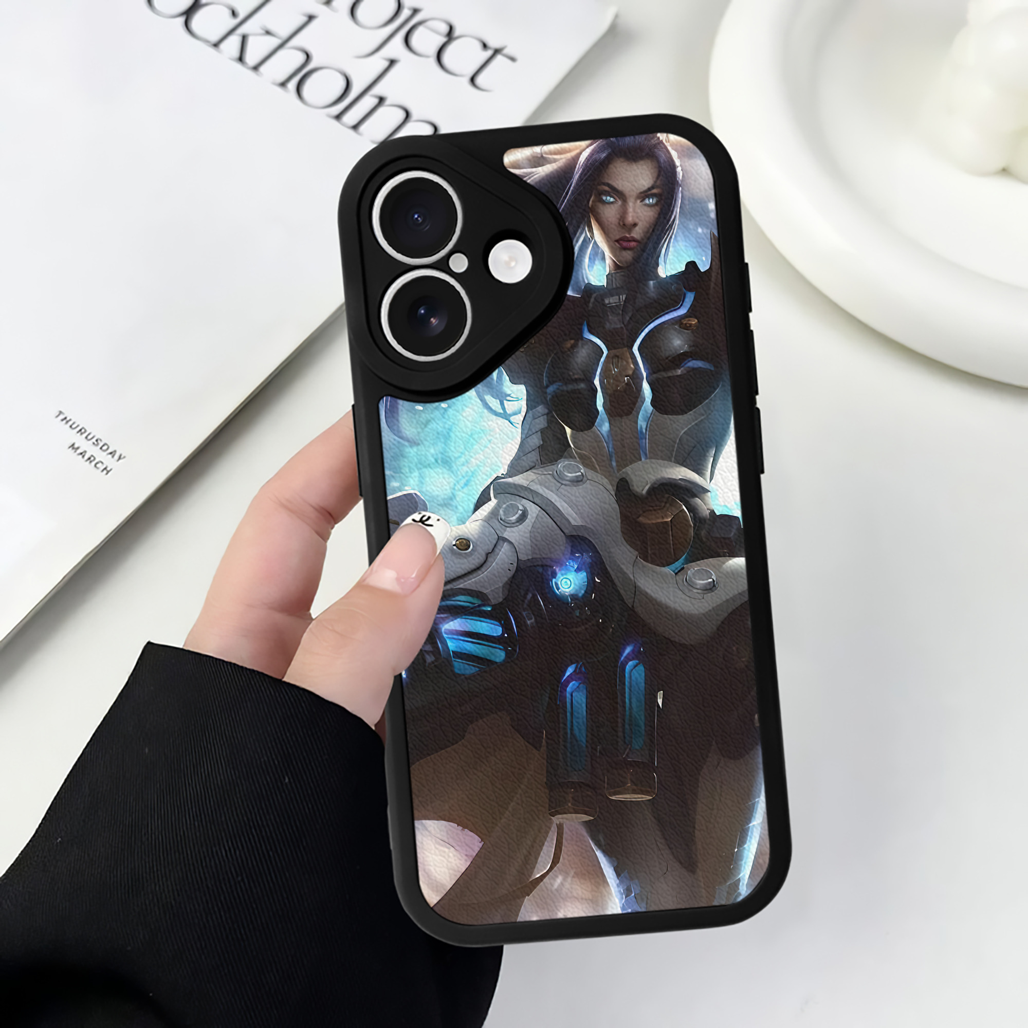 リーグ・オブ・レジェンド League of Legends LOL 【iPhone 16シリーズ対応】シリコンスマホケース（レザー調） 材質：シリコン